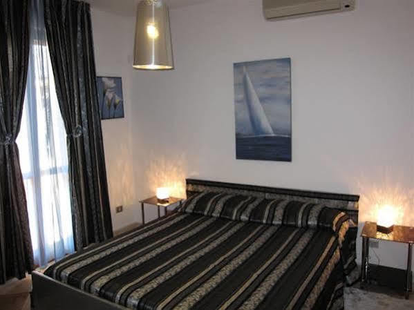 Magralu 2 B&B Alghero Luaran gambar